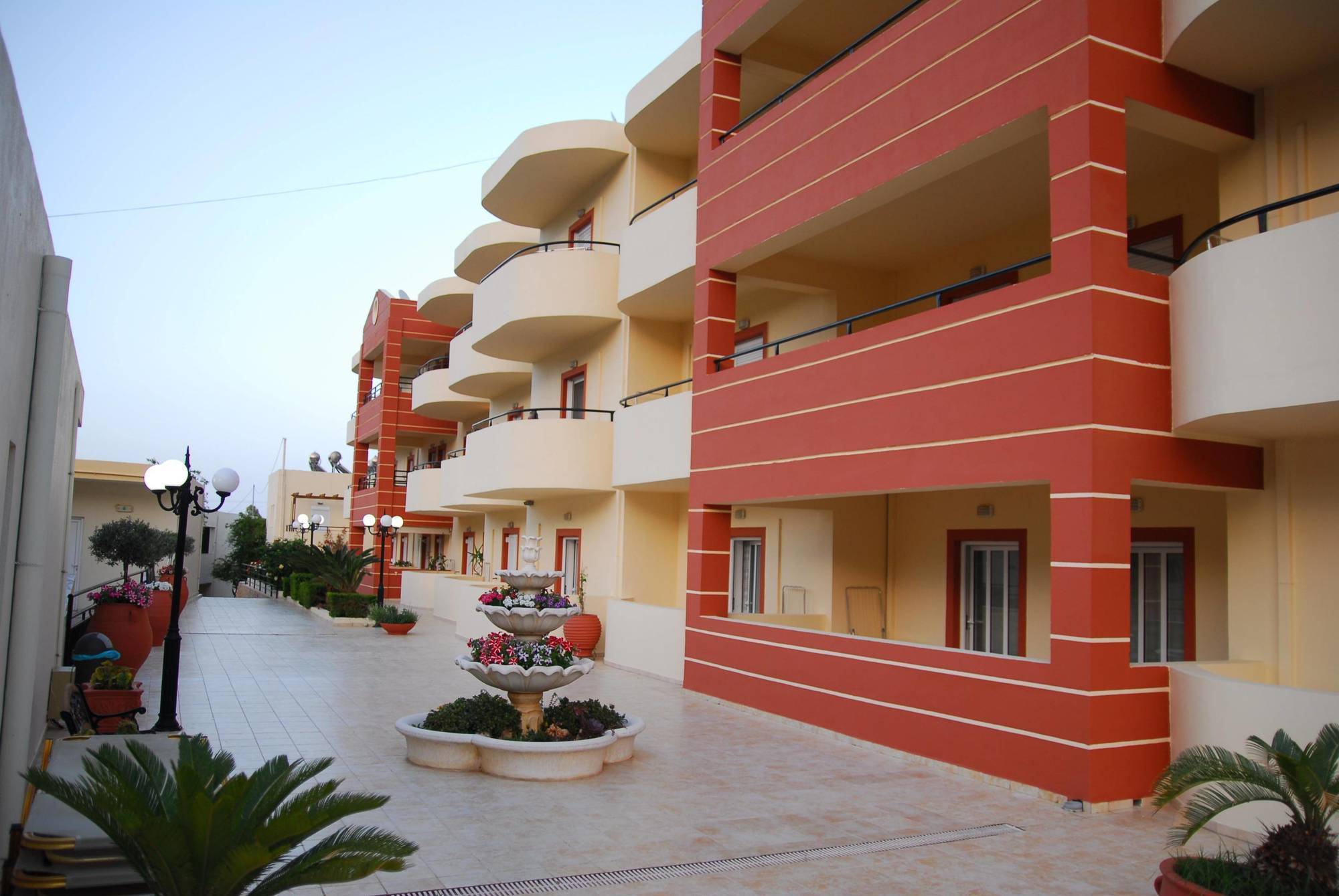 Elpis Studios And Apartments Bali  Exterior foto
